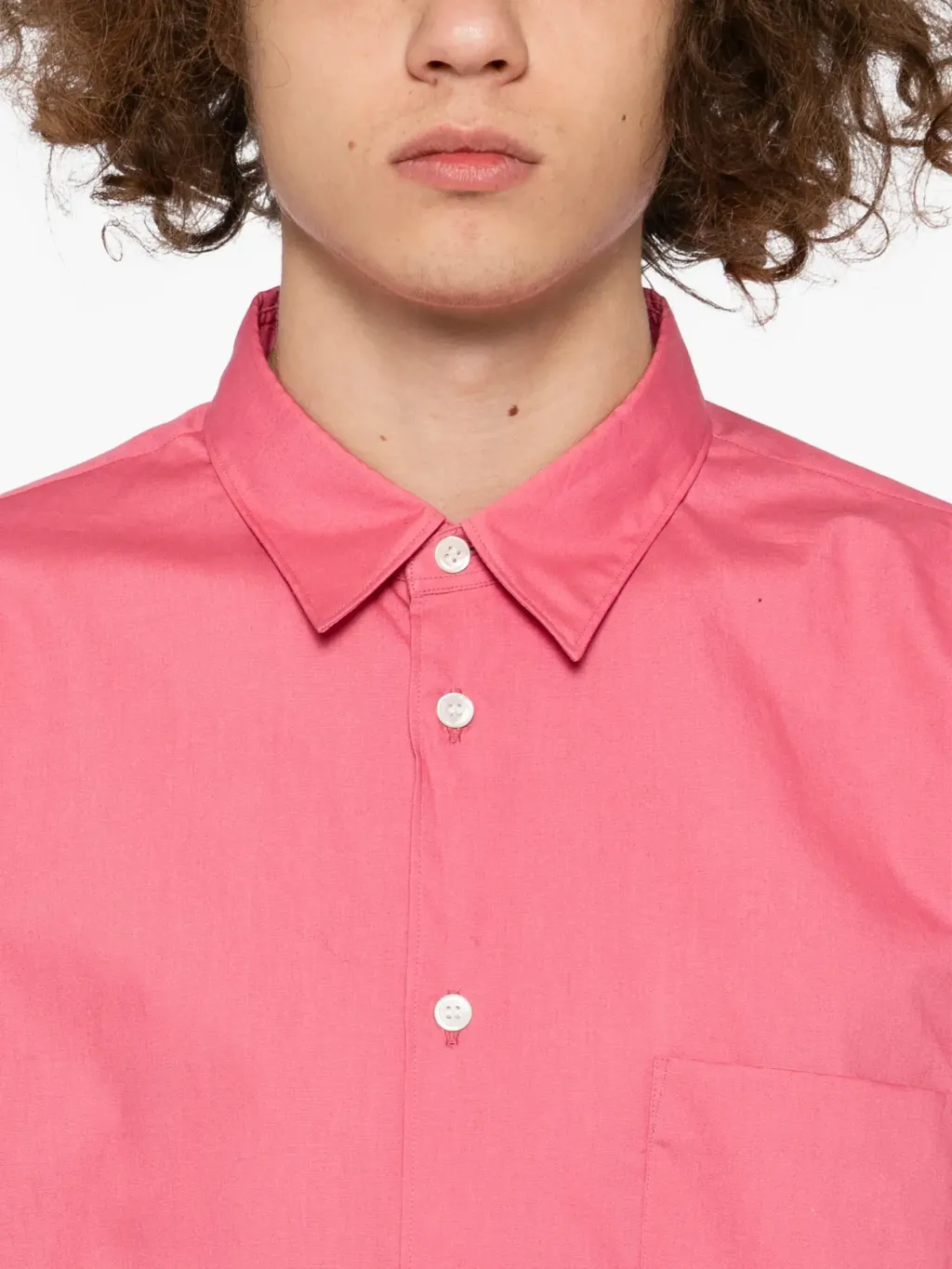 32820526_63398800_2048