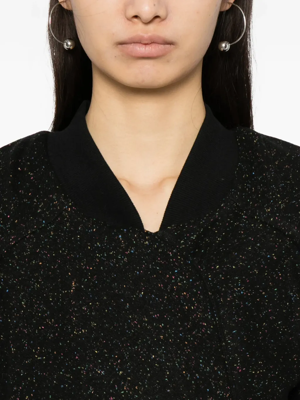 32931206_63398893_2048