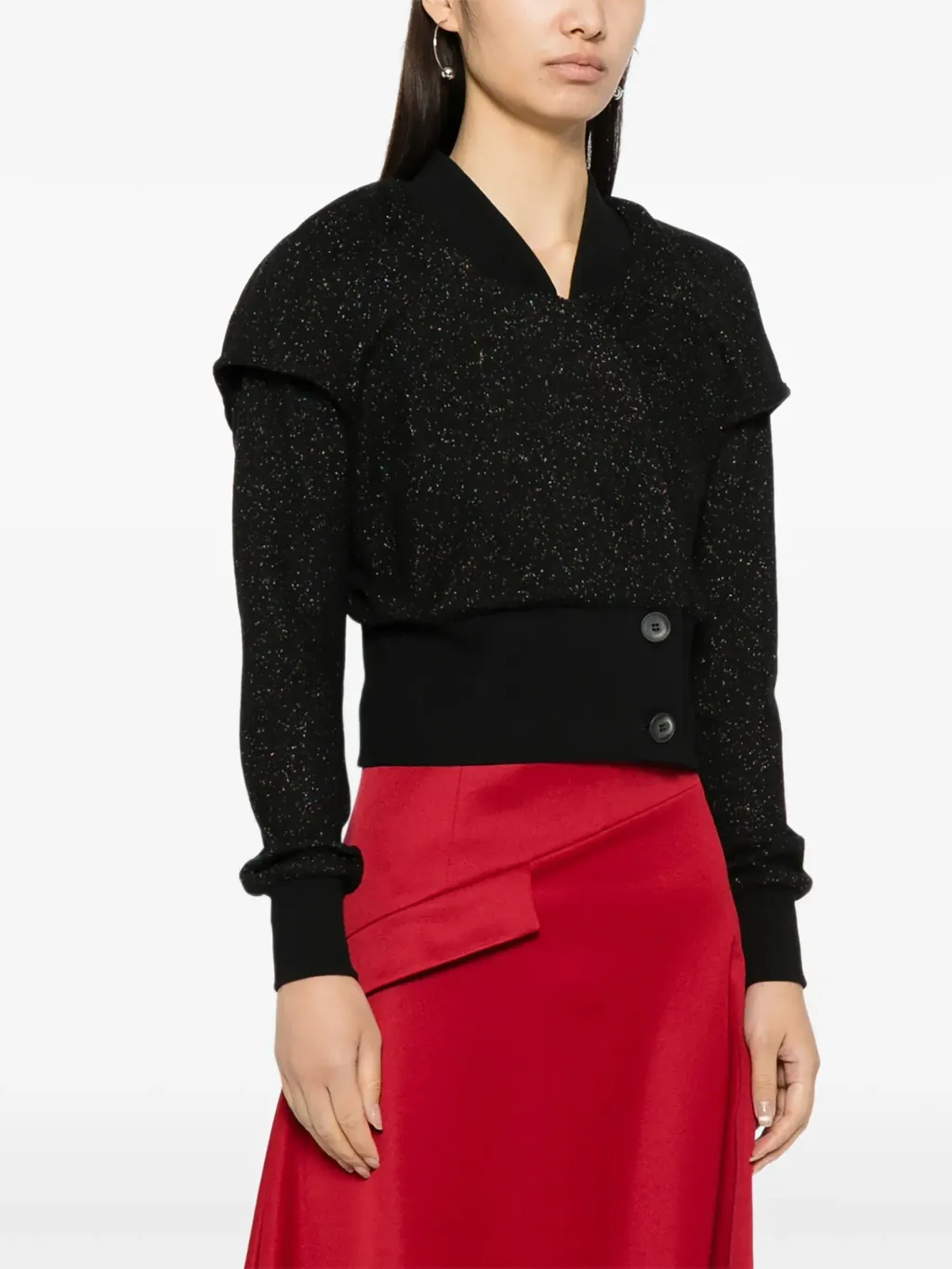 32931206_63402420_2048