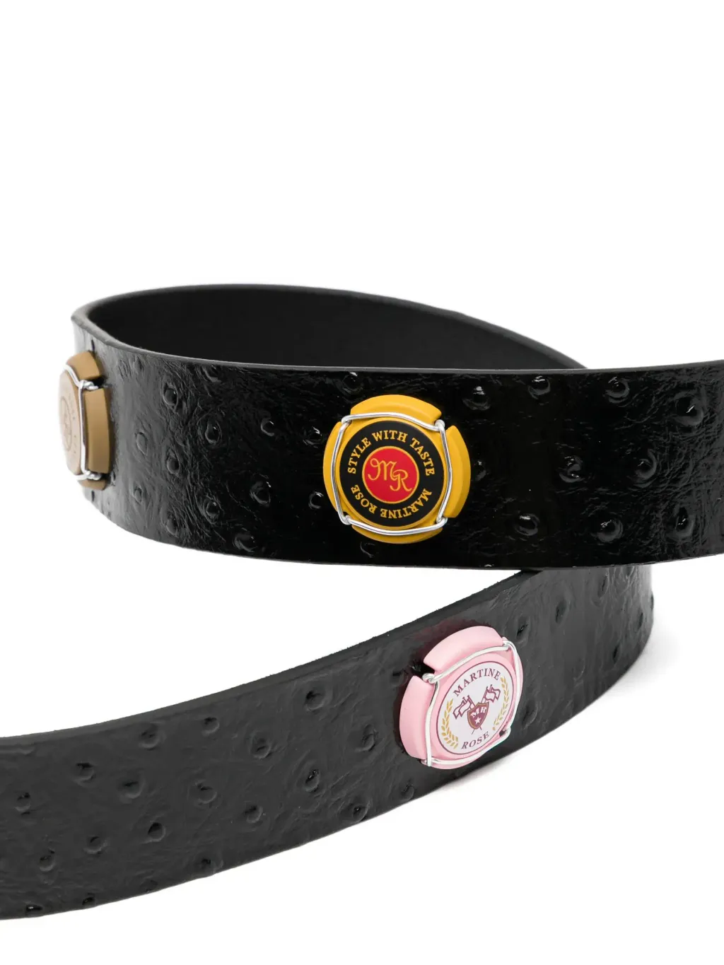 32932033_63360459_2048