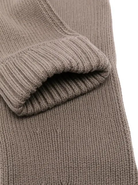 22954175_53345348_2048