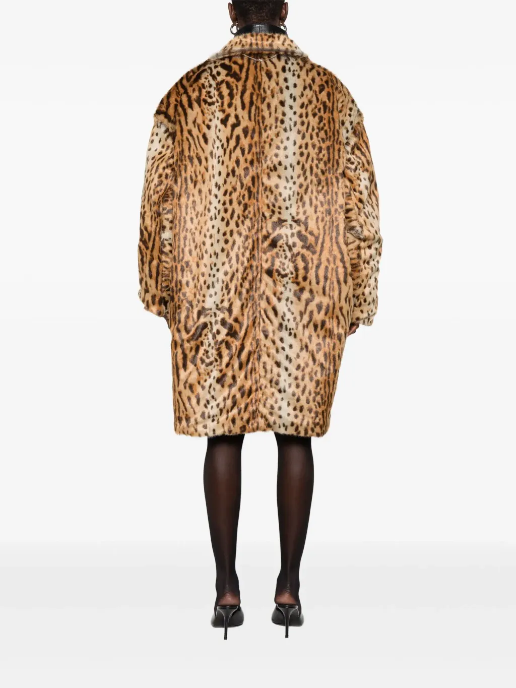 31867648_62308813_2048