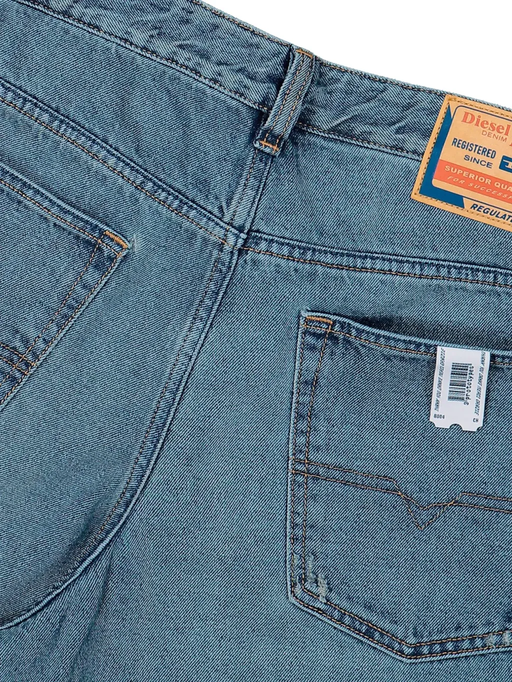 33133858_63594779_2048