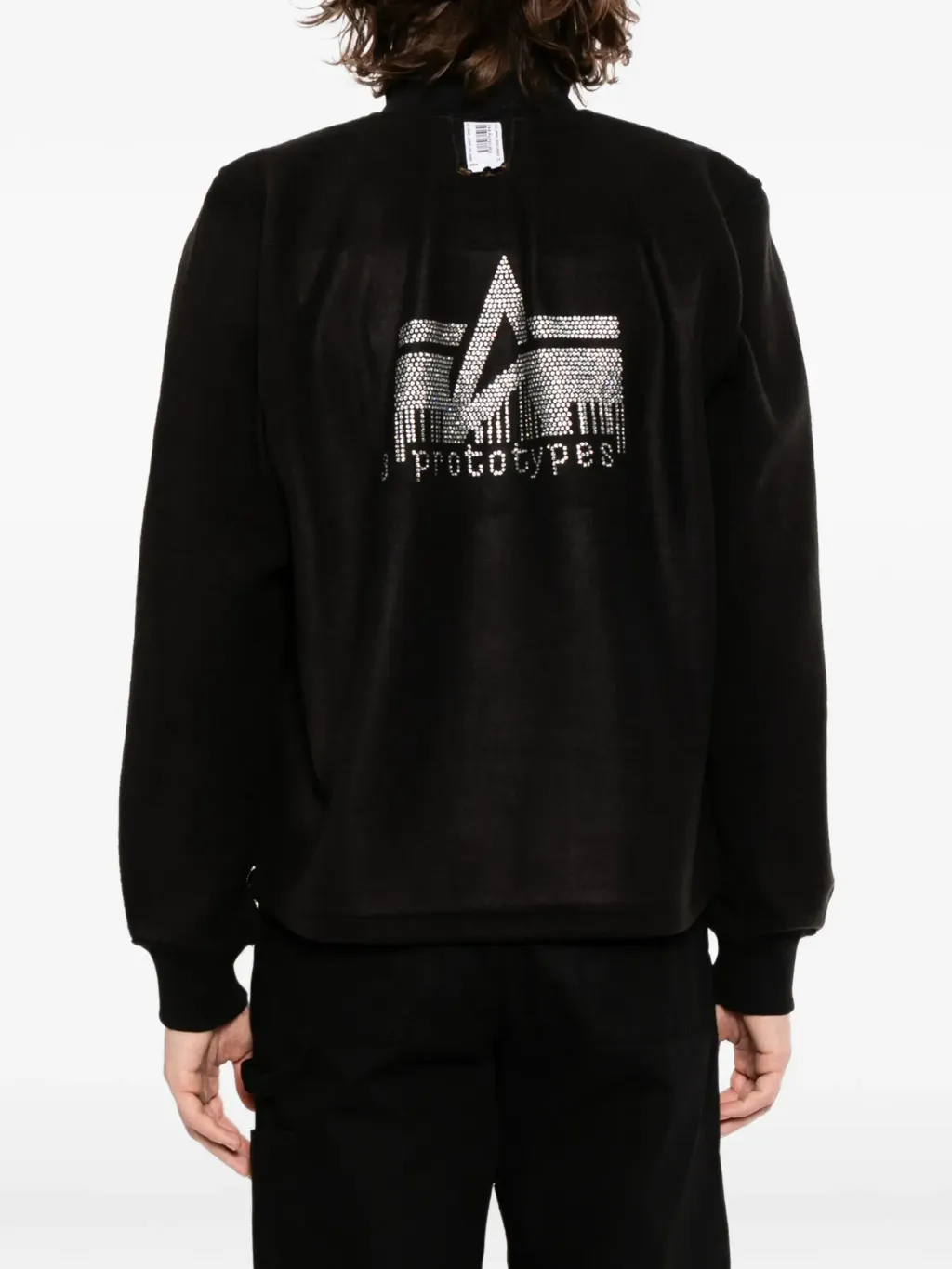 33268124_64372301_2048