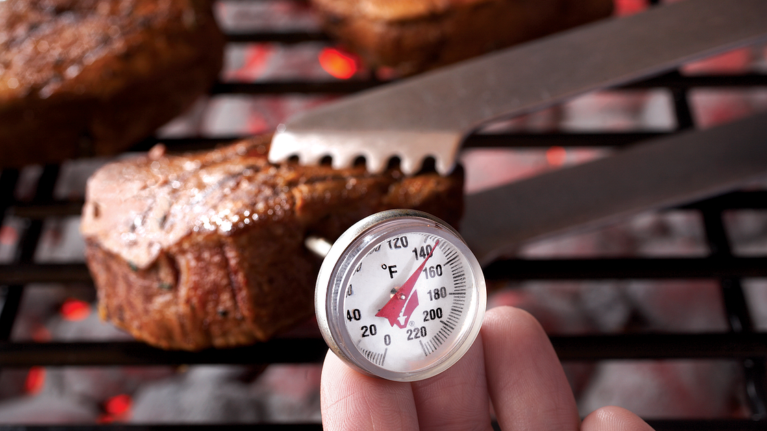 garlic-thyme-steak-rub-how-to-temp-steak-on-grill-horizontal