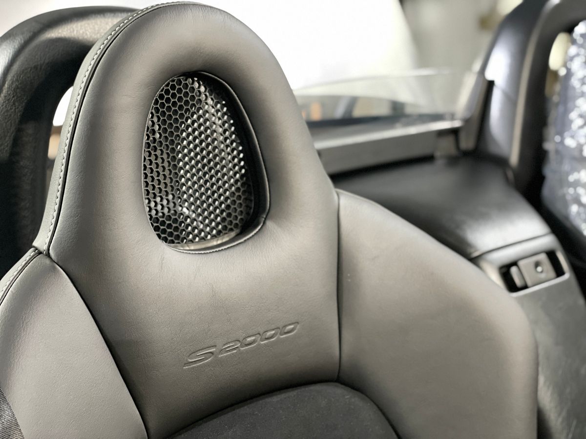 Interior Refurbish: Honda S2000 AP1