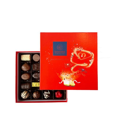 Valentine_square_pralines2022-1__42139