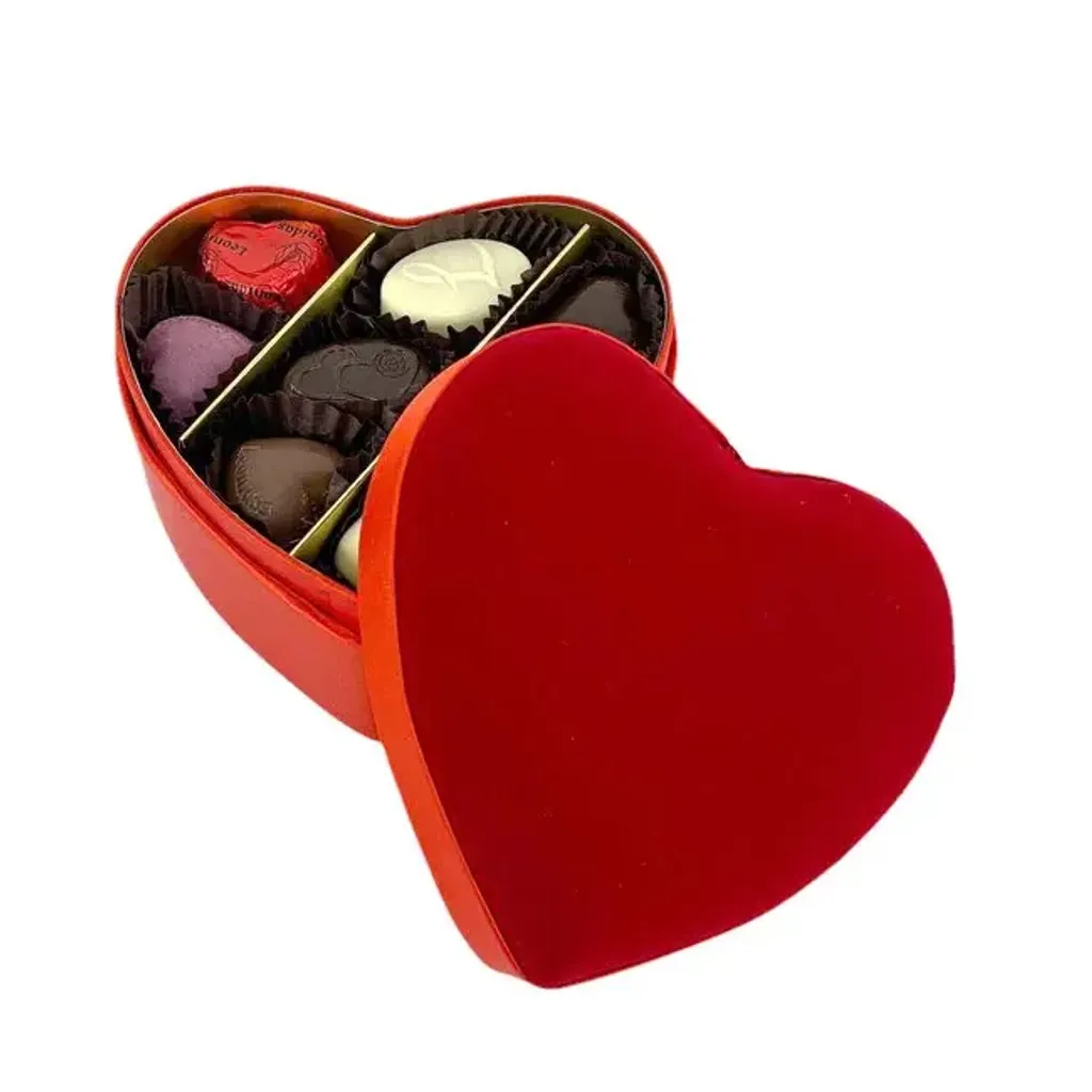 leonidas-velvet-heart-with-2-layers-of-chocolates