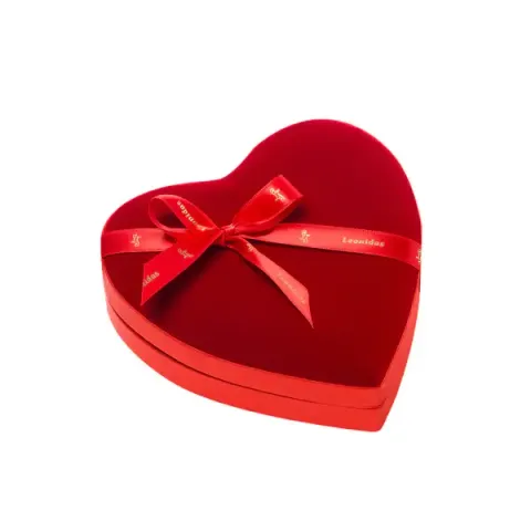 12pc heart velvet close