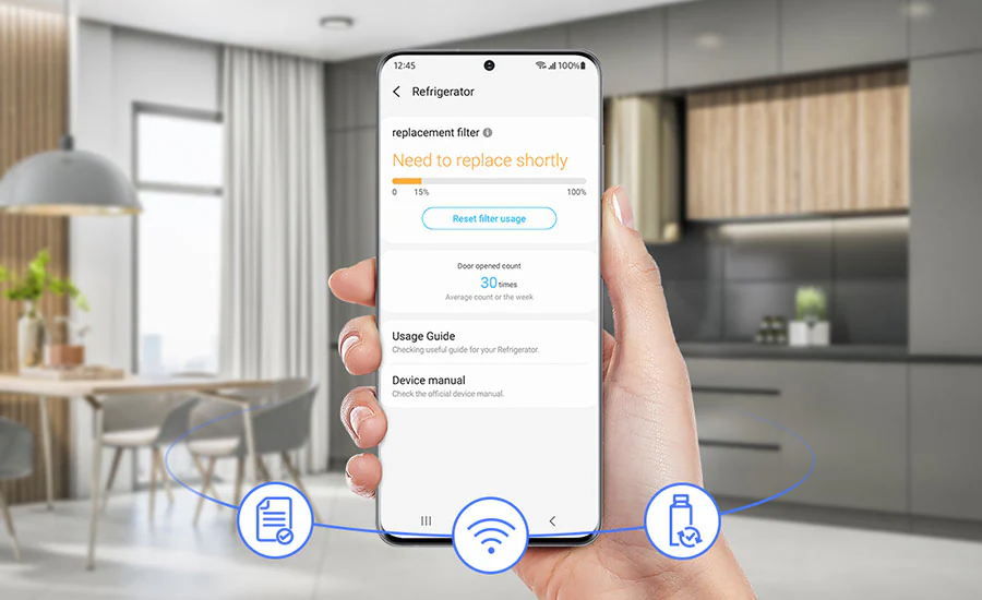 Description: A person is using the SmartThings Home care and checks the filter usage and replacement cycle of refrigerator.