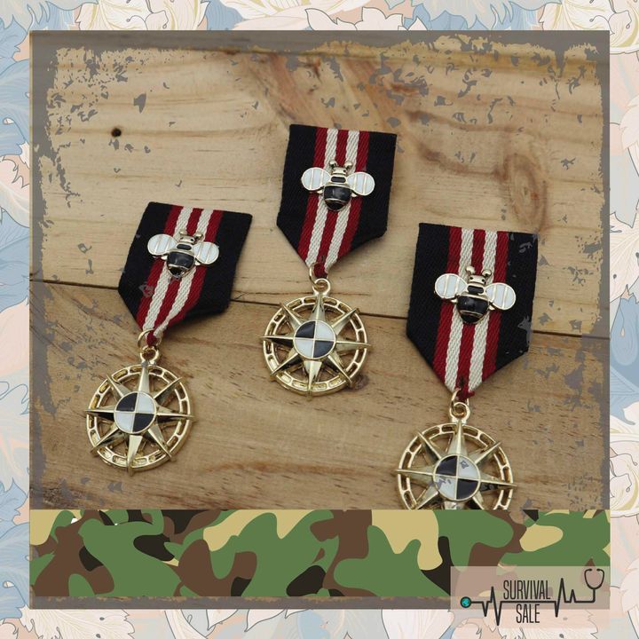 medal brooch-17.jpg