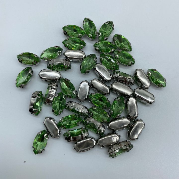 2 Clear Navette Color 5x10 40pcs RM11.jpg
