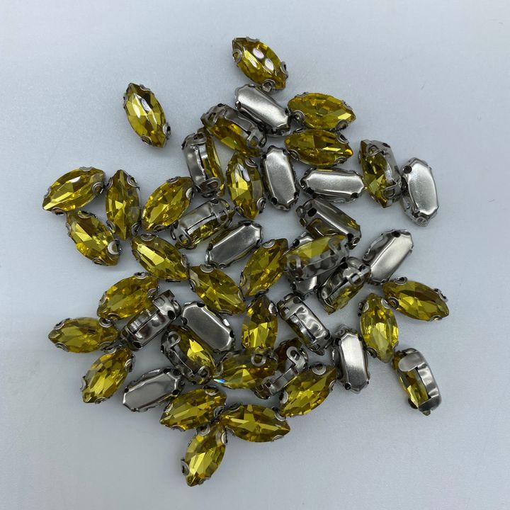 4 Clear Navette Color 5x10 40pcs RM11.jpg