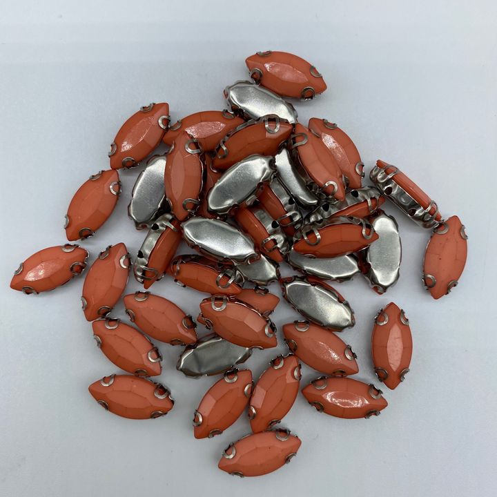 17 Matte Navette 7x15 40pcs RM8.50.jpg