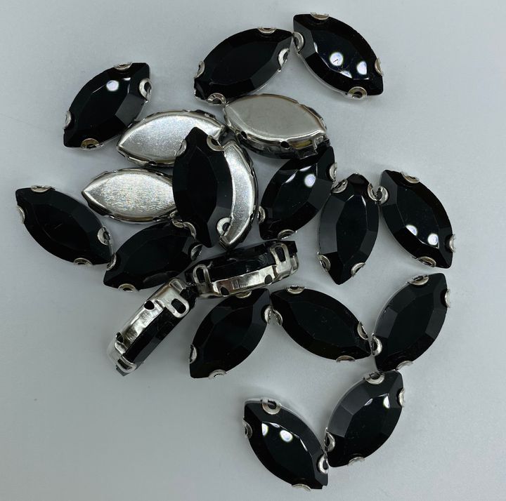 1 Clear Navette Color 9x18 20pcs RM17.jpg