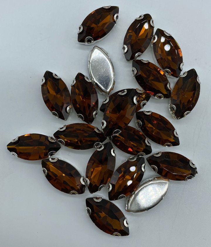 5 Clear Navette Color 9x18 20pcs RM17.jpg