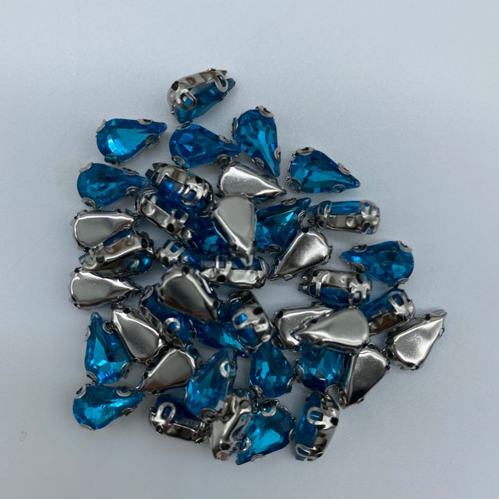 1 Clear Teardrop Color 6x10 40pcs RM11.jpg