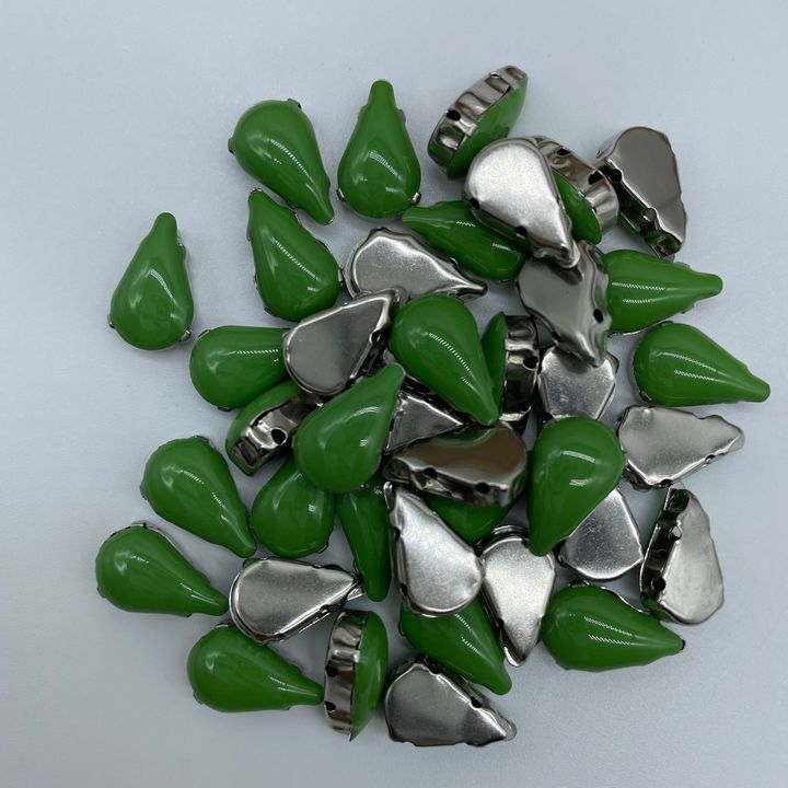 11 Milky Teardrop 8x13 40pcs RM8.jpg