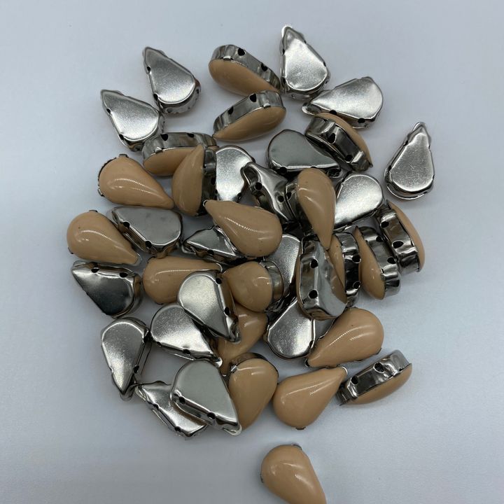 15 Milky Teardrop 8x13 40pcs RM8.jpg