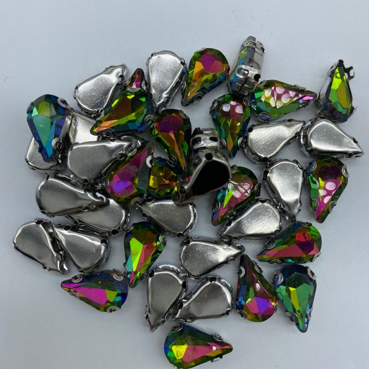 16 Clear Teardrop Color 8x13 40pcs RM13.jpg
