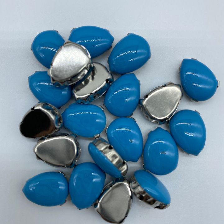 5 Milky Teardrop 10x14 20pcs RM5.jpg