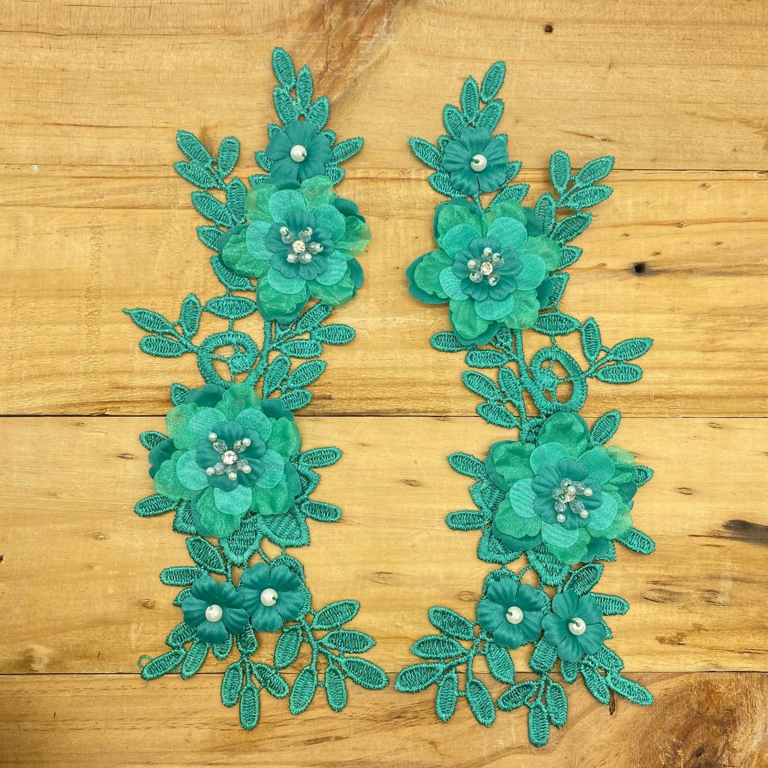 Green lace outlet applique