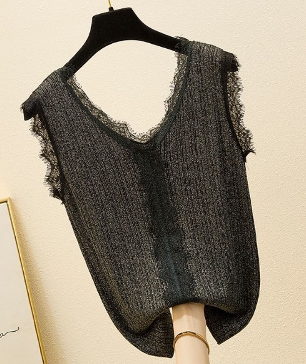 TS10003-4.jpg