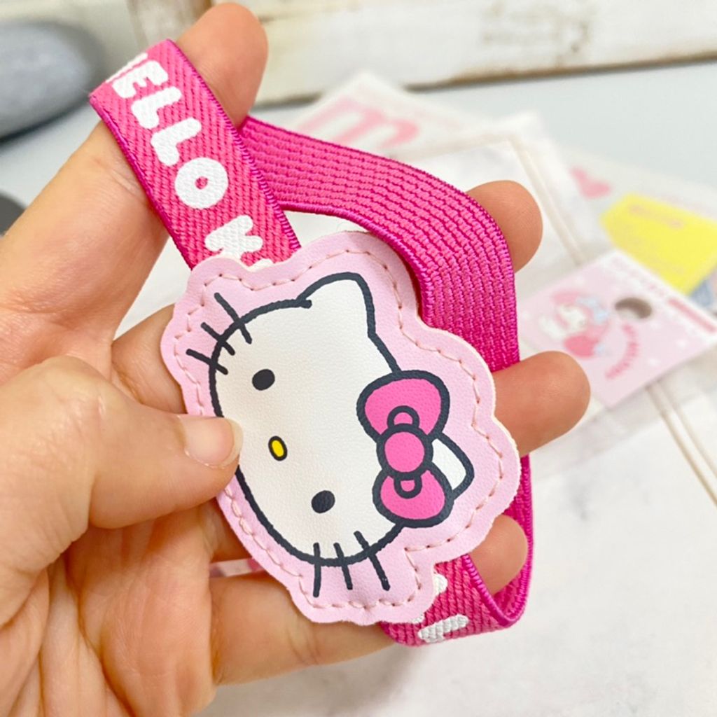 tw-11134207-23010-vxhk1c5bv8lv27