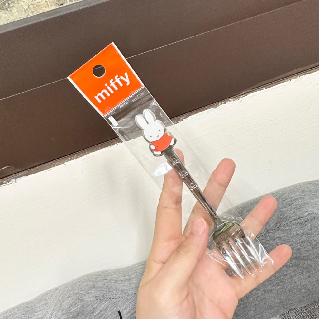 tw-11134207-7qul0-lhtyid5gafv247