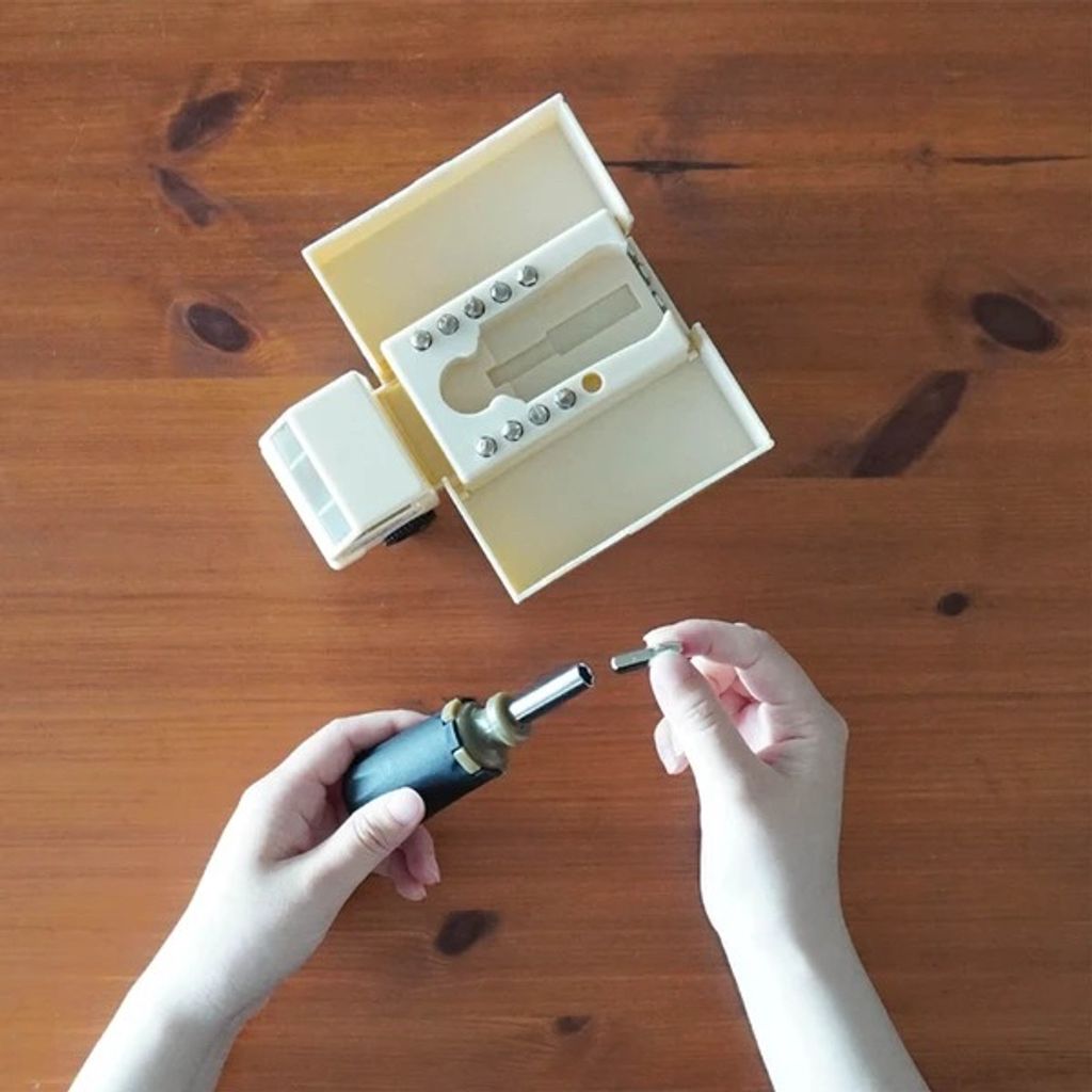 tw-11134207-7qul2-ljnsr81cg8uebf