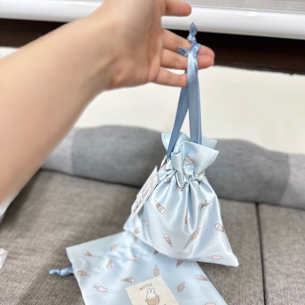 tw-11134207-7r98p-lvttowyv3uaue9