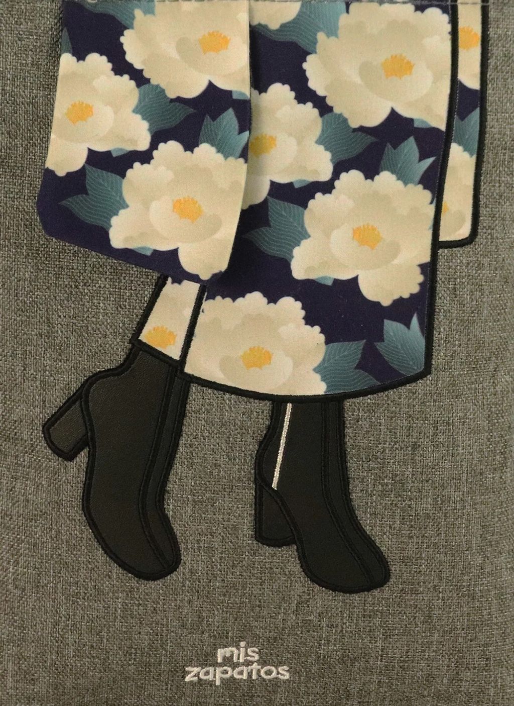 B-7421GYEMB_1800x1800