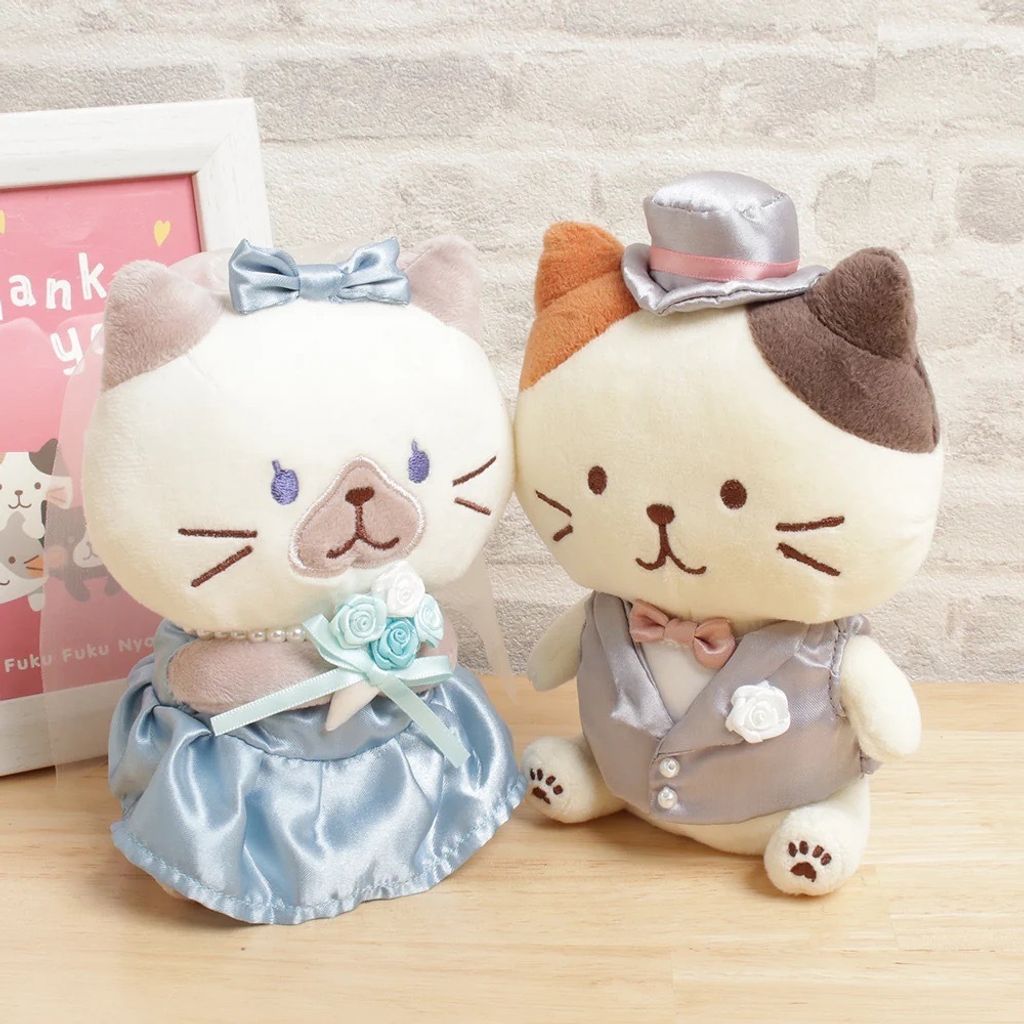 2_000000003885_2048x Large