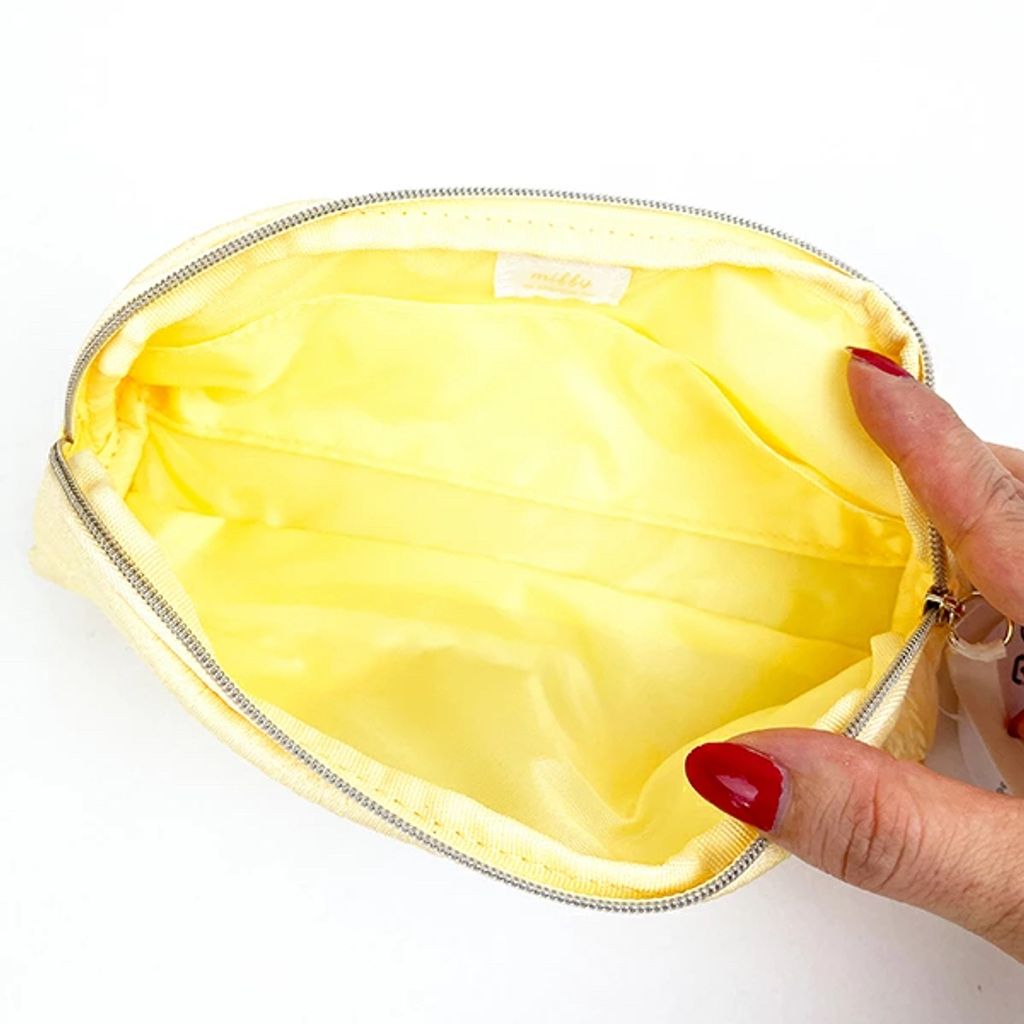 tw-11134207-7rasb-m2j828zi7dwaf2