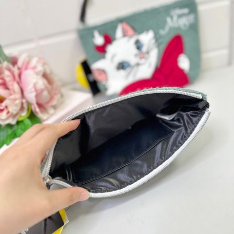 tw-11134207-7ra0t-mbz1o2yro1ey4d