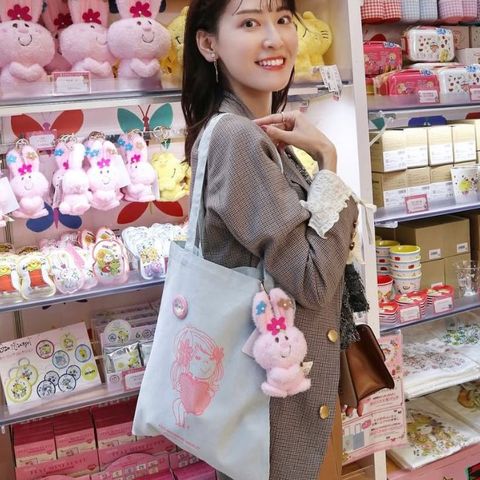 tw-11134207-7ra0i-mciy9xiwnxhb27