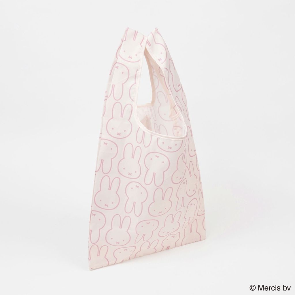 tw-11134207-7ra0p-mcizkeayvfb4e4