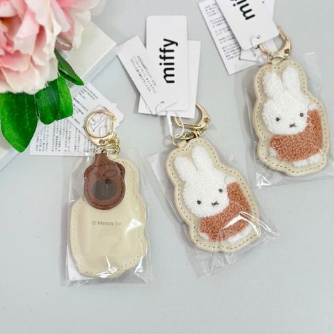 tw-11134207-81ztl-micj4qdj06io47