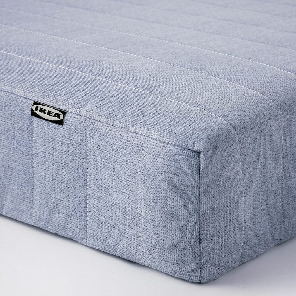vadsoe-sprung-mattress-extra-firm-light-blue__0898835_pe782794_s5.jpg