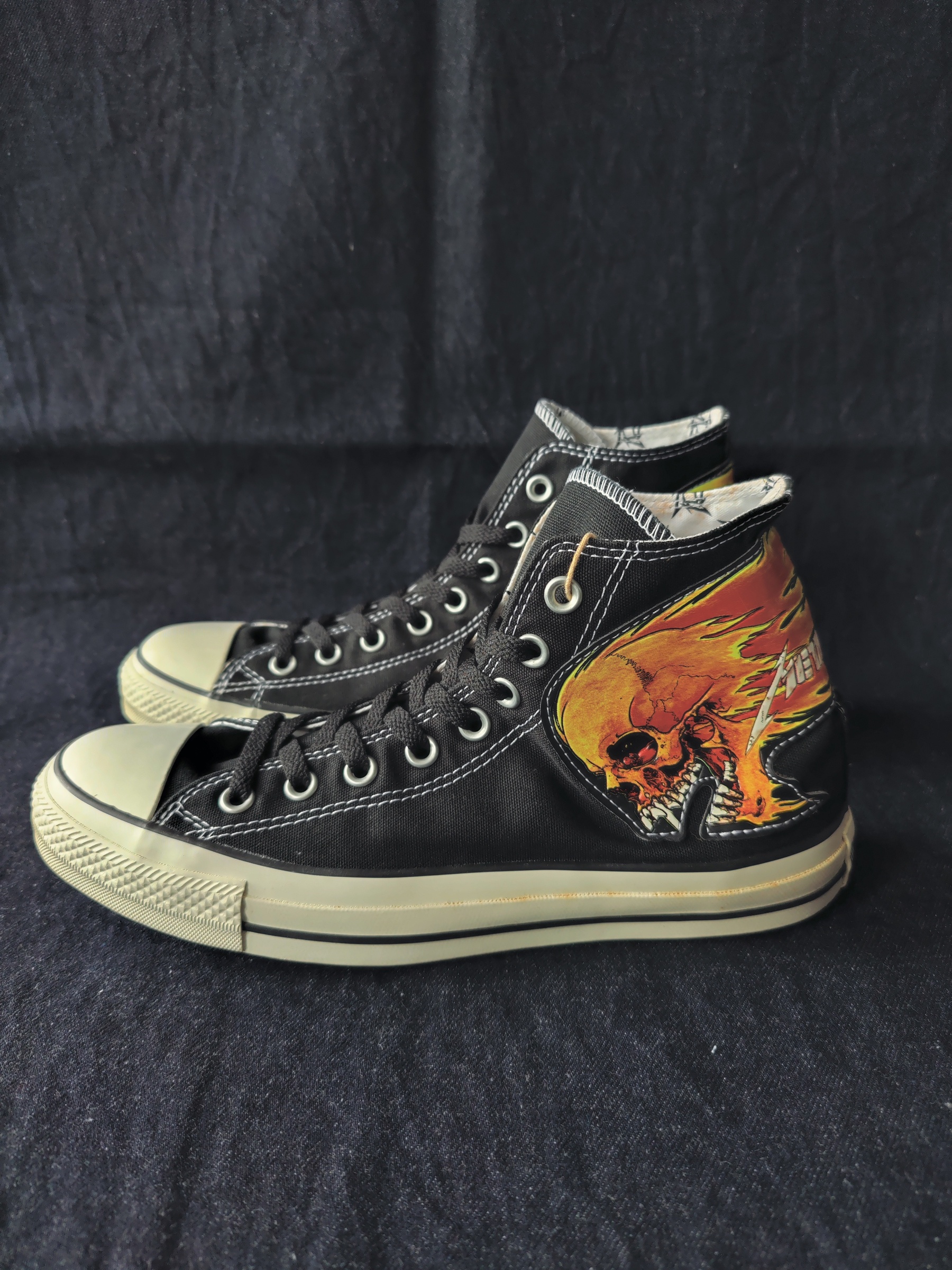 converse metallica