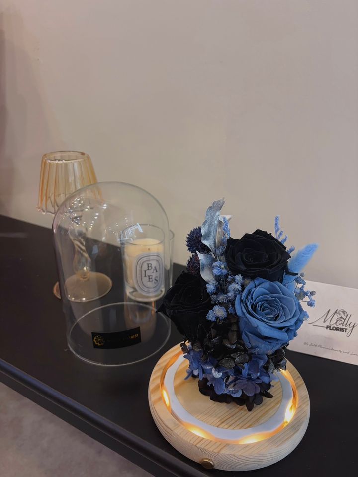 Black Secret Preserved Glass Dome Long Lasting Flower Gift