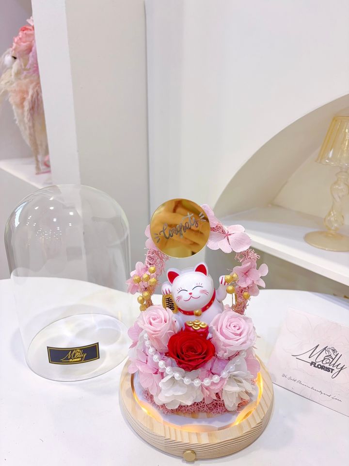 Congratulations Gift Lucky Cat Preserved Glass Dome
