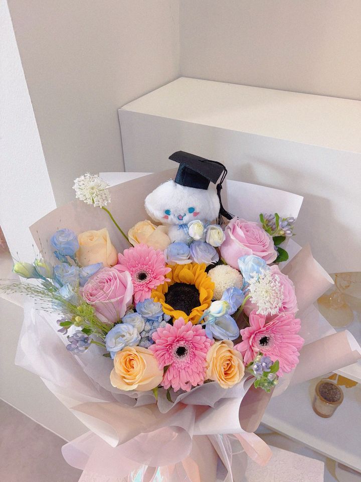 Sanrio Sweet Graduation Fresh Bouquet KL Same Day Delivery
