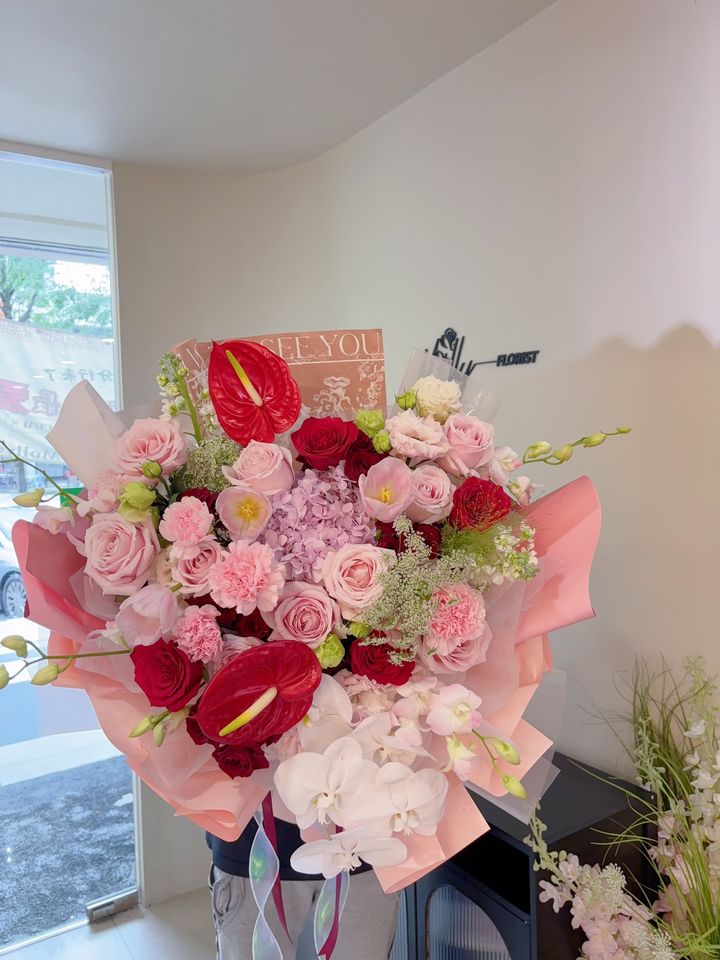High End Flower Love Rose Bouquet KL Same Day Delivery