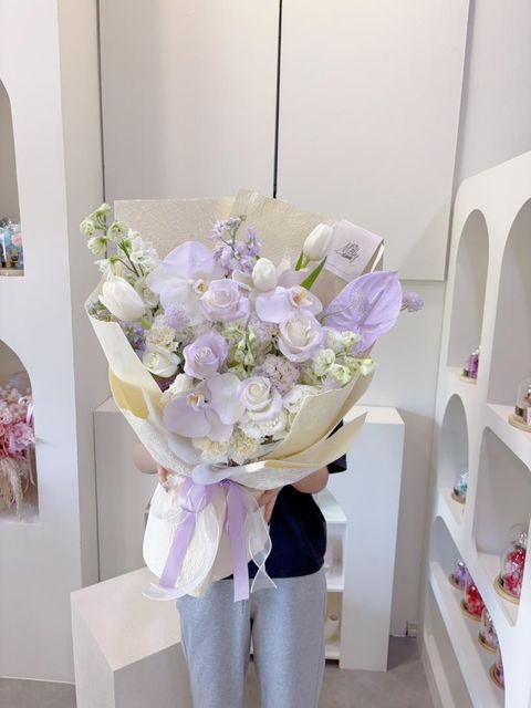 Moonlight Bloom Fresh Mix Bouquet KL Same Day Delivery