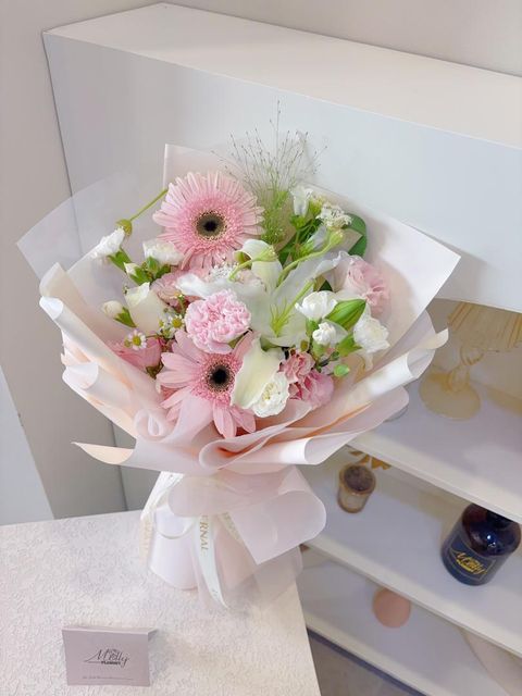 Rosy Breeze Fresh Bouquet KL Same Day Delivery