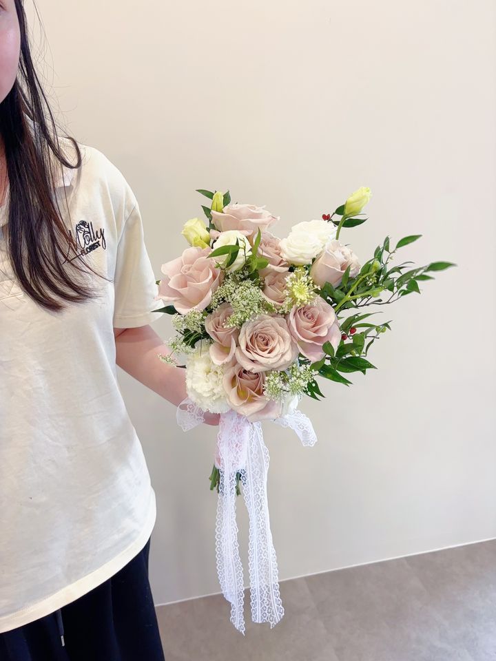 Manta Bridal Bouquet Fresh Flower KL Same Day Delivery