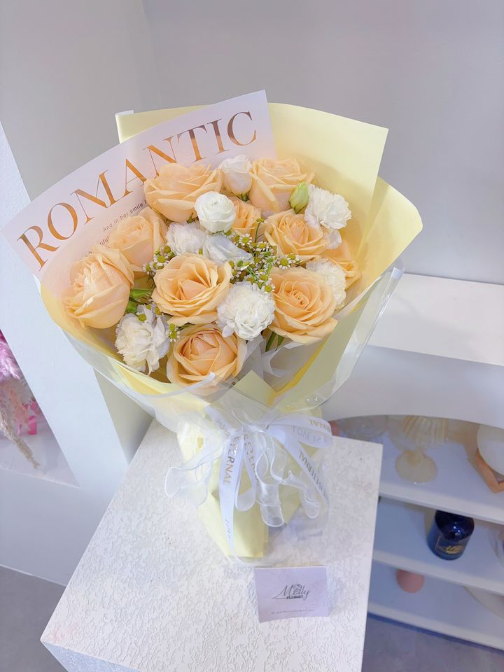 Champagne Rosy Promise Fresh Rose Bouquet KL Same Day Delivery