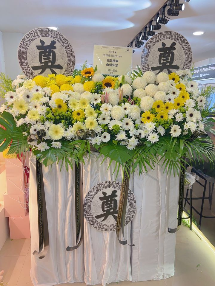 Condolence Flower Stand KL Same Day Delivery  XXL(11)