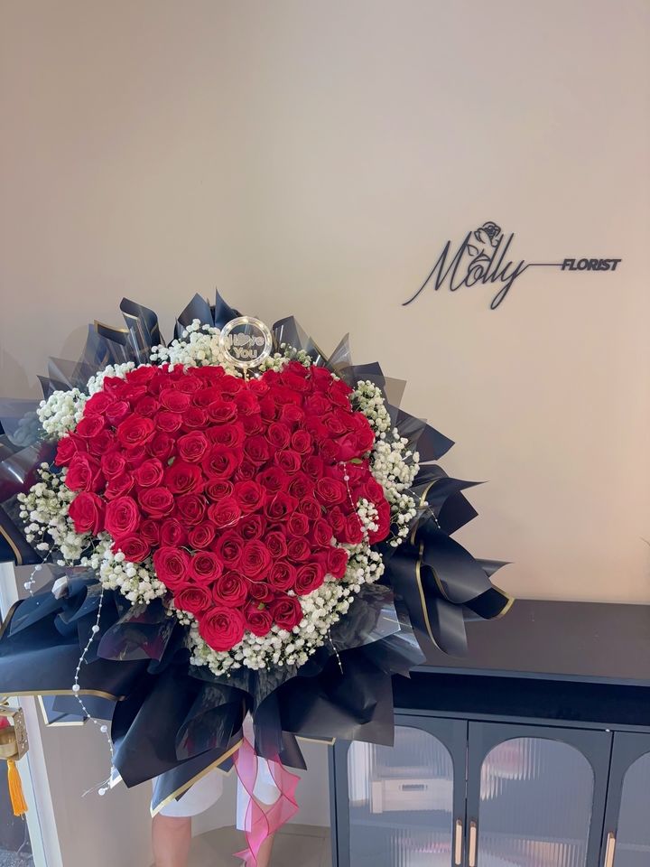 99 Stalks Rose Proposal Bouquet
